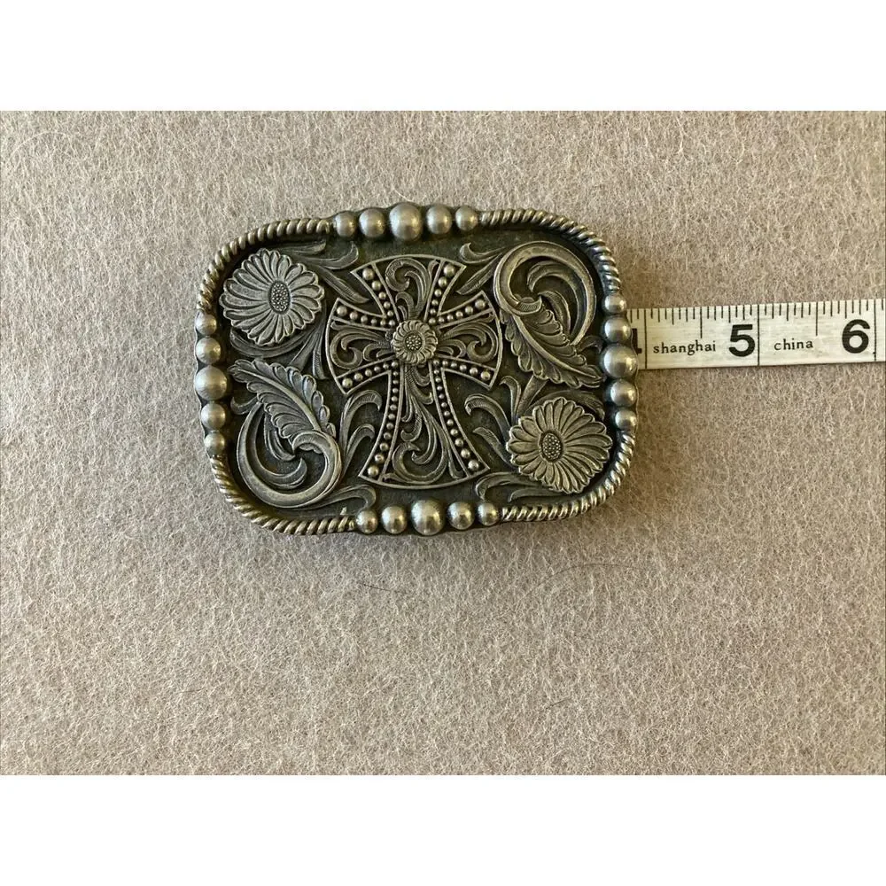 Montana Silversmiths Engraved Cross Belt‎ Buckle Silver Floral Western